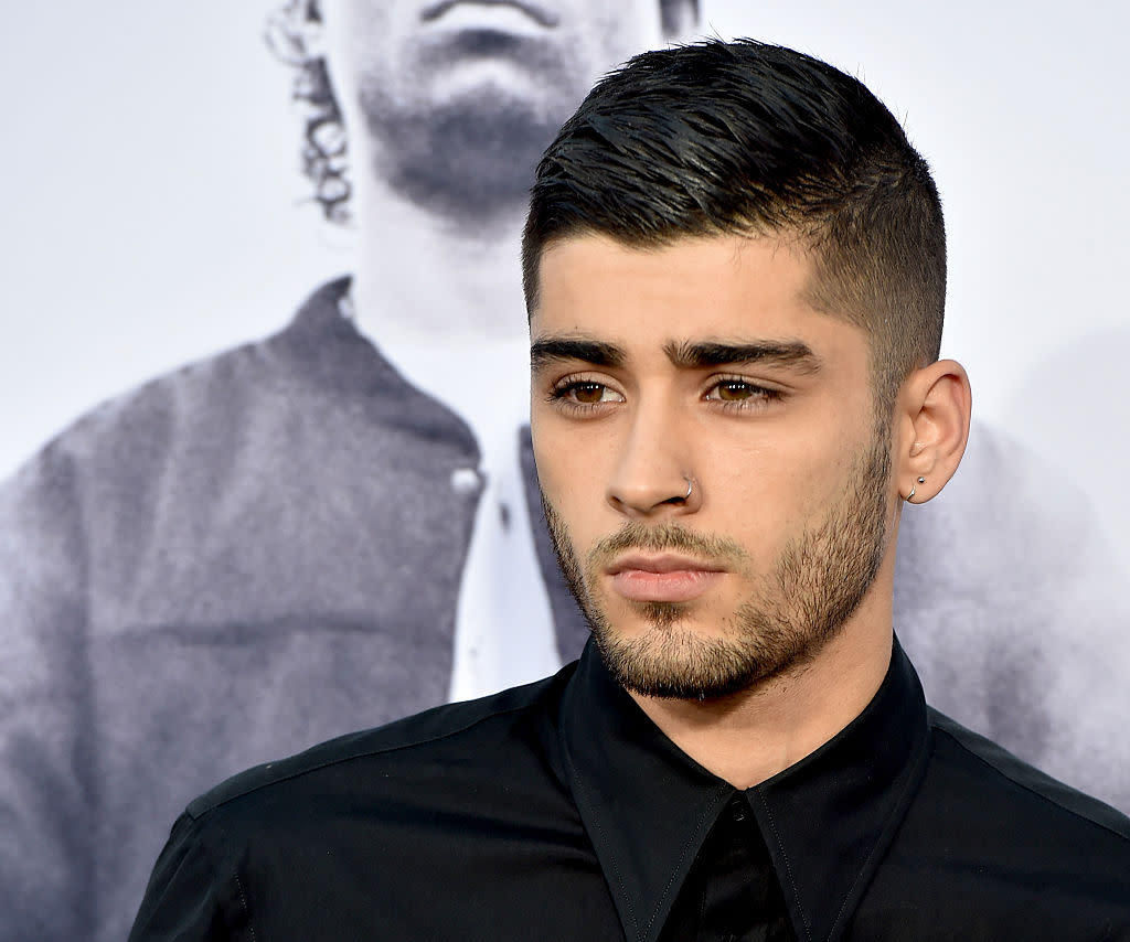 Zayn Malik Shaved His Beard And Left A Soul Patch Brb Losing Our Minds