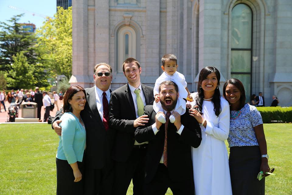 Jacob IsBell’s mother, Emily; father, Michael; youngest brother, Travis; Jacob IsBell with his son, Jojo, on his shoulders; wife, Kat; and sister-in-law Angelica (from the Dominican Republic). (Courtesy Jacob IsBell)