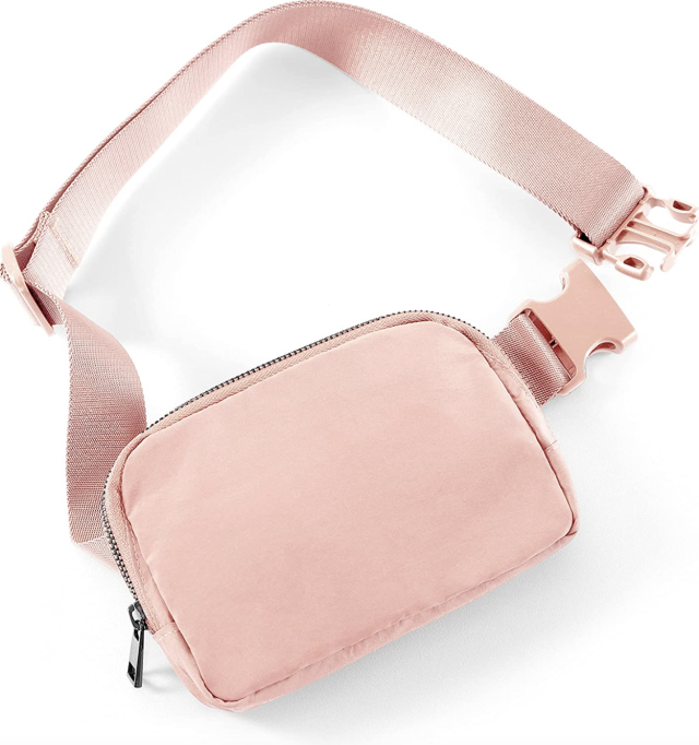 Lindsay's Sweet World: Five on Friday - Lululemon Belt Bag Dupe