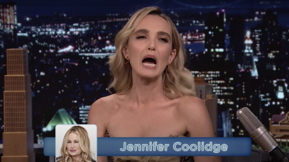 Saturday Night Live's Chloe Fineman does an impression of Jennifer Coolidge on the Tonight Show.