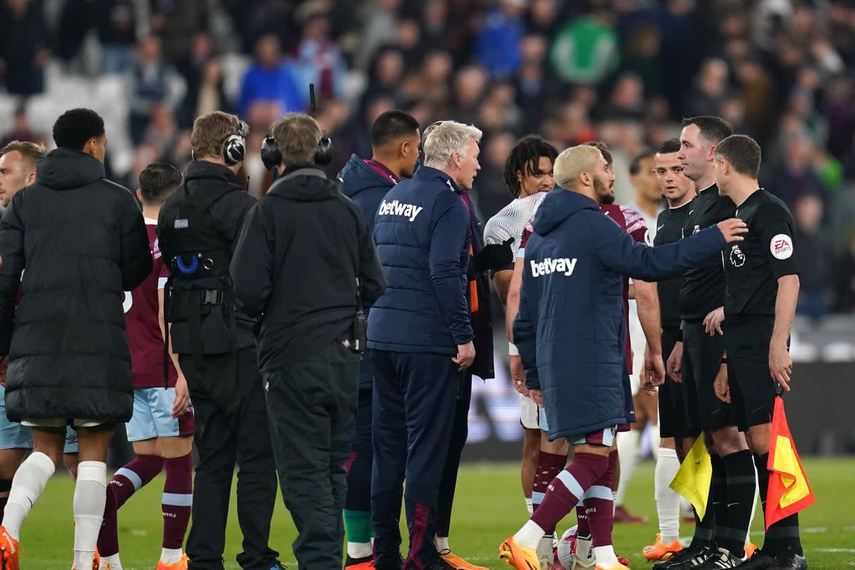 West Ham United manager David Moyes appeals to officials following during the Premier League match at the London Stadium. Picture date: Wednesday April 26, 2023. (PA Wire)