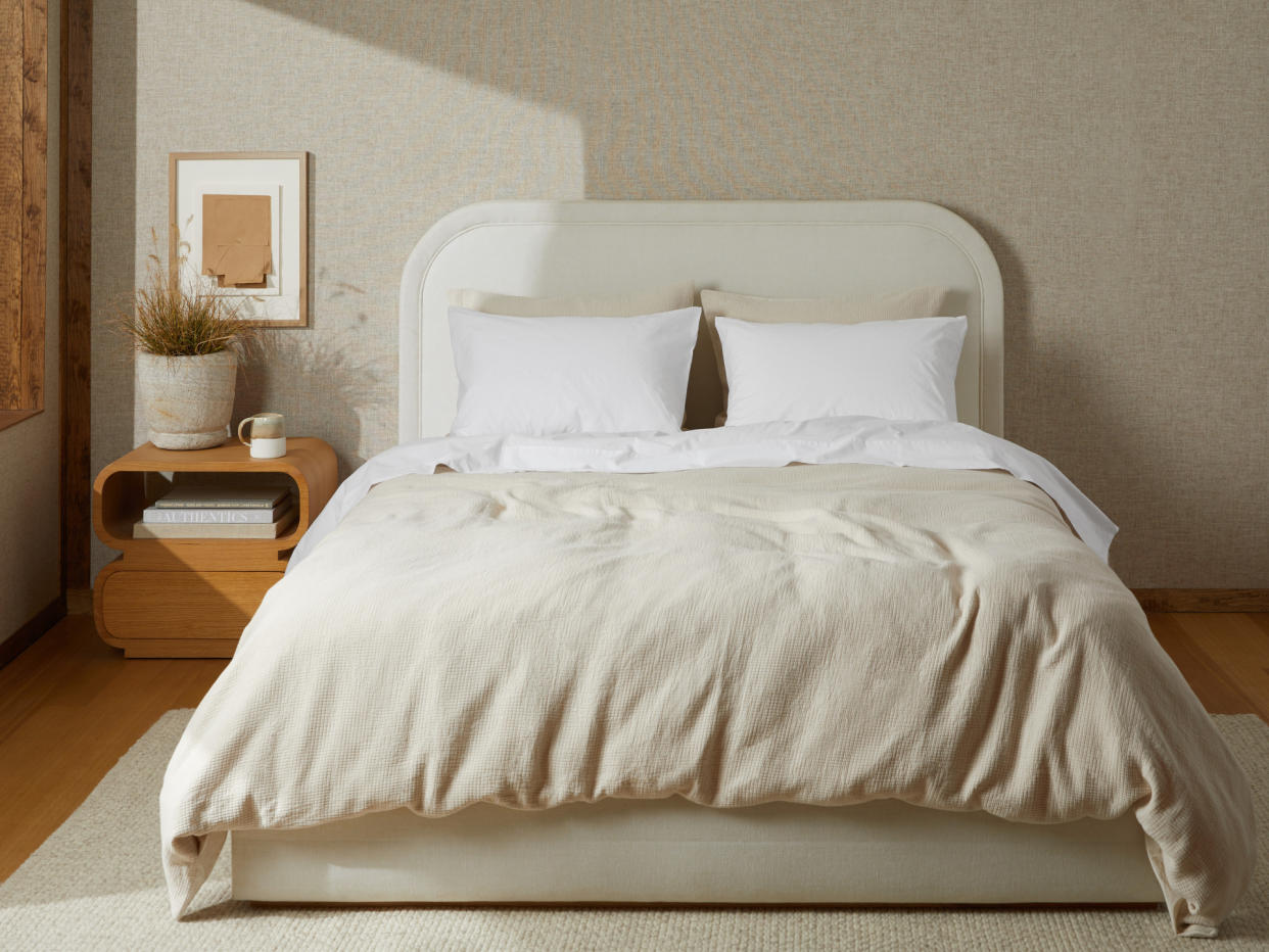 We tried Parachute's new Organic Cotton bedding. Image via Parachute.