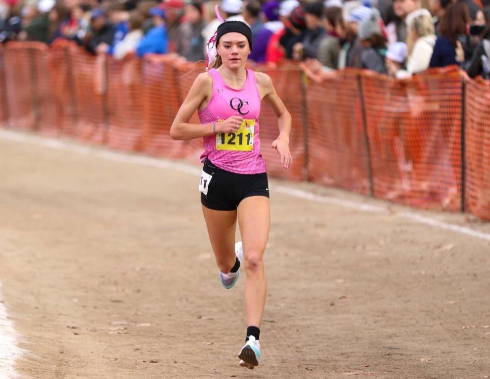 Oaks Christian junior Payton Godsey won the Division 4 state title at the CIF-State cross-country championships Saturday at Woodward Park in Fresno.