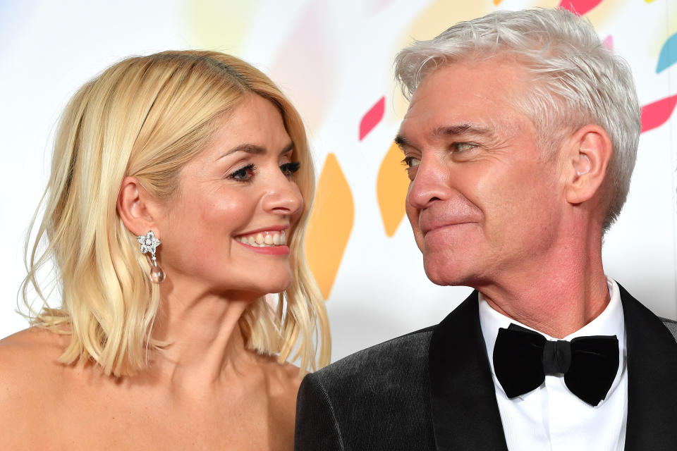 LONDON, ENGLAND - JANUARY 28: Holly Willoughby and Phillip Schofield pose with the award for Live Magazine Show for 'This Morning' in the winners room attends the National Television Awards 2020 at The O2 Arena on January 28, 2020 in London, England. (Photo by Gareth Cattermole/Getty Images)