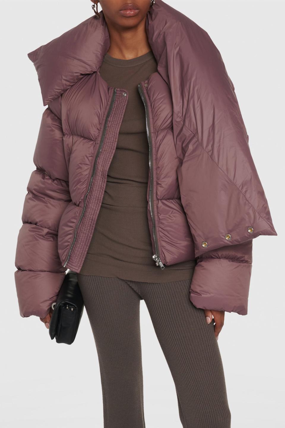 <p><a href="https://go.redirectingat.com?id=74968X1596630&url=https%3A%2F%2Fwww.mytheresa.com%2Fus%2Fen%2Fwomen%2Frick-owens-funnel-neck-puffer-jacket-purple-p00836531%3Fef_id%3DCjwKCAjwjaWoBhAmEiwAXz8DBTDqtnIEh5pToBmVk0TVxEPi_qdMnu3UNLvPnODi_JvXFgDZKqwUpBoC1t8QAvD_BwE%26chn%3Dsea_shopping%26src%3Dgoogle%26cmp%3D18146735948%26tarea%3Dus%26feed_num%3DP00836531-2%26gclid%3DCjwKCAjwjaWoBhAmEiwAXz8DBTDqtnIEh5pToBmVk0TVxEPi_qdMnu3UNLvPnODi_JvXFgDZKqwUpBoC1t8QAvD_BwE%253AG%253As%26gclid%3DCjwKCAjwjaWoBhAmEiwAXz8DBTDqtnIEh5pToBmVk0TVxEPi_qdMnu3UNLvPnODi_JvXFgDZKqwUpBoC1t8QAvD_BwE%26gclsrc%3Daw.ds%26gclsrc%3Daw.ds%26slink%3D1&sref=https%3A%2F%2Fwww.elle.com%2Ffashion%2Fshopping%2Fg41108473%2Fbest-puffer-jackets%2F" rel="nofollow noopener" target="_blank" data-ylk="slk:Shop Now;elm:context_link;itc:0;sec:content-canvas" class="link ">Shop Now</a></p><p>Funnel neck puffer jacket</p><p>mytheresa.com</p><p>$2175.00</p>