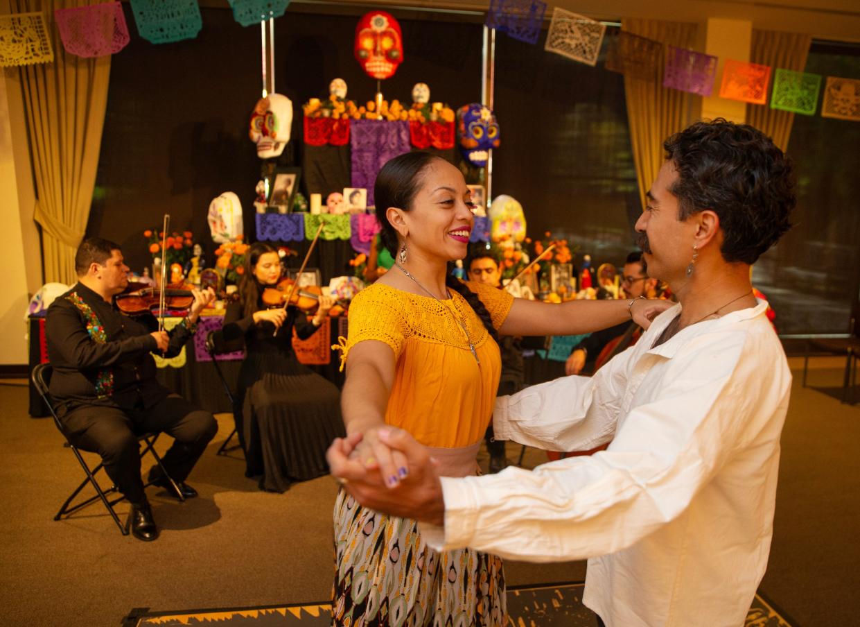 Brother and sister dancers Valentina Lara Stephens, center, and Primo Lara join cuartetco Sindy Gutiérrez y Paax K’aay Cuarteto de Cuerdas in rehearsal for Día de los Muertos on Wednesday and Thursday at the the Jordan Schnitzer Museum of Art (JSMA).