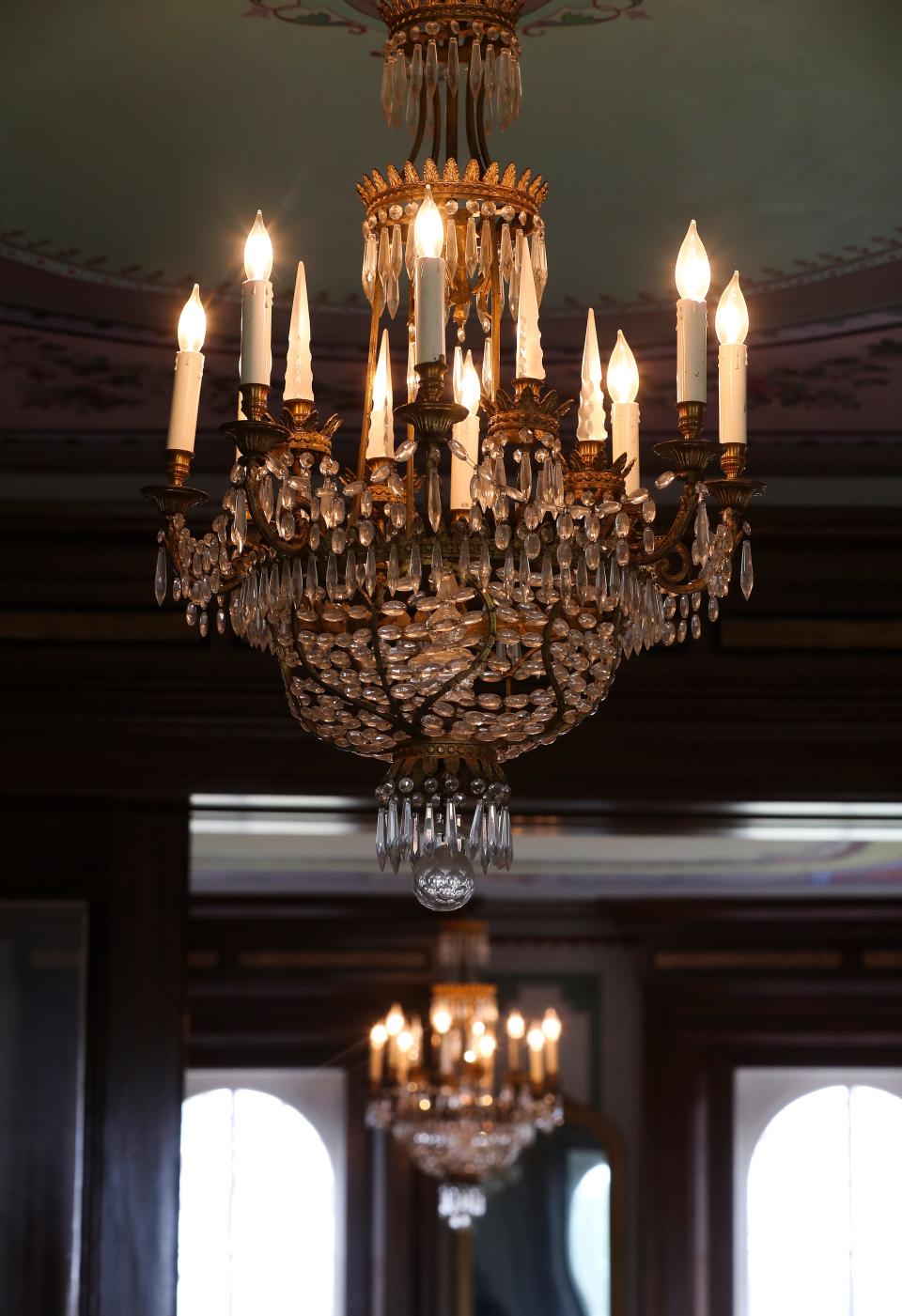 Chandeliers inside the parlors in the Riverview at Hobson Grove Historic House Museum in Bowling Green, Ky. on Mar. 19, 2023.  It was the home of Atwood Gaines Hobson and Julia VanMeter Hobson in 1872.