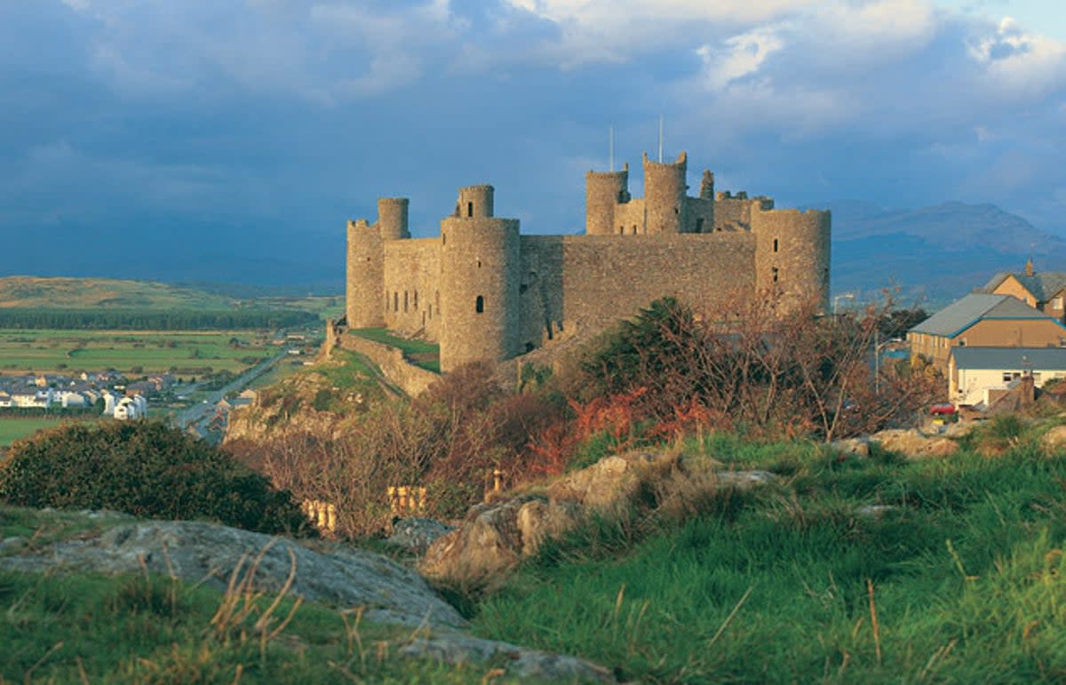 Travel back to the 13th century this Easter at Harlech Castle (Wikipedia)