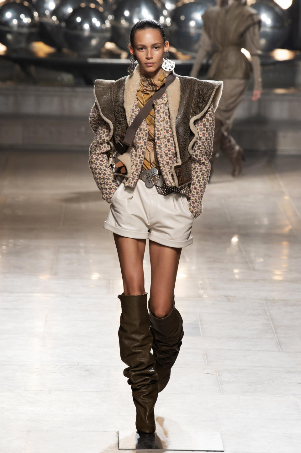 PARIS, FRANCE - FEBRUARY 28: Model Binx Walton walks the runway during the Isabel Marant show as part of Paris Fashion Week Womenswear Fall/Winter 2019/2020 on February 28, 2019 in Paris, France. (Photo by Kristy Sparow/Getty Images)