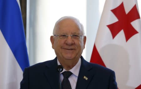 Israeli President Reuven Rivlin attends a news conference after a meeting with Georgian President Georgy Margvelashvili in Tbilisi, Georgia, January 9, 2017. REUTERS/David Mdzinarishvili