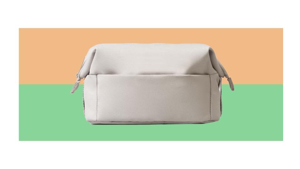 Stay organized with this Everlane pouch.