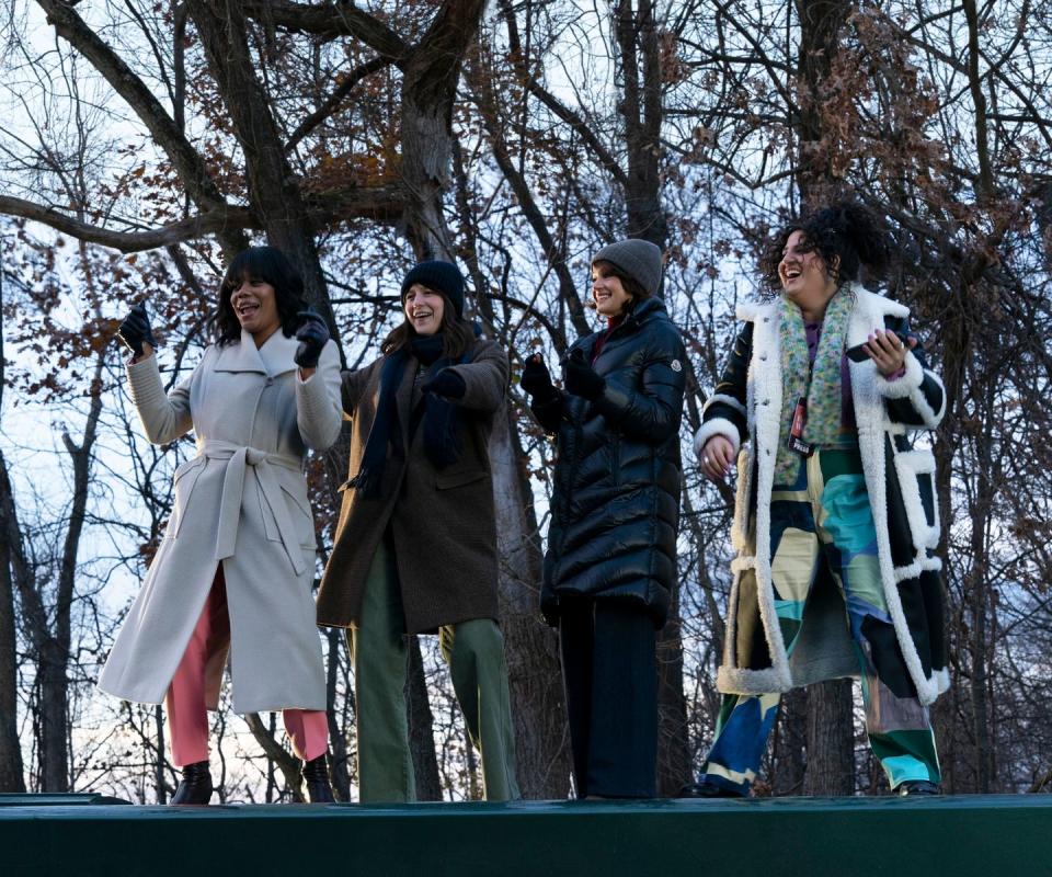 christina elmore, melissa benoist, carla gugino, natasha behnam, the girls on the bus