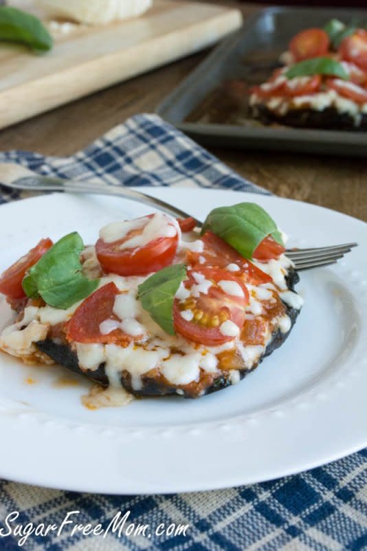 <p>Sugar Free Mom</p><p>Hearty and unique, these low carb portobello pizzas are sure to please!</p><p><a href="http://www.sugarfreemom.com/recipes/low-carb-portobello-pizzas/" rel="nofollow noopener" target="_blank" data-ylk="slk:Get the recipe!;elm:context_link;itc:0;sec:content-canvas" class="link rapid-noclick-resp">Get the recipe!</a></p>