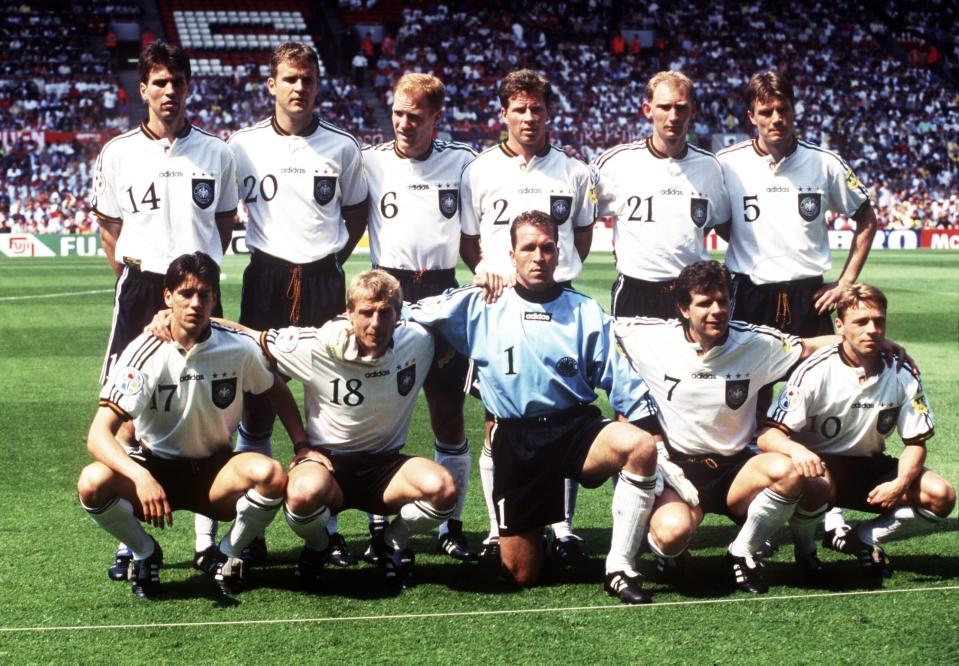Die deutsche Nationalmannschaft 1996: Bierhoff ist die Nummer 20. - Copyright: picture alliance / augenklick/firo Sportphoto | firo Sportphoto/Jürgen Fromme