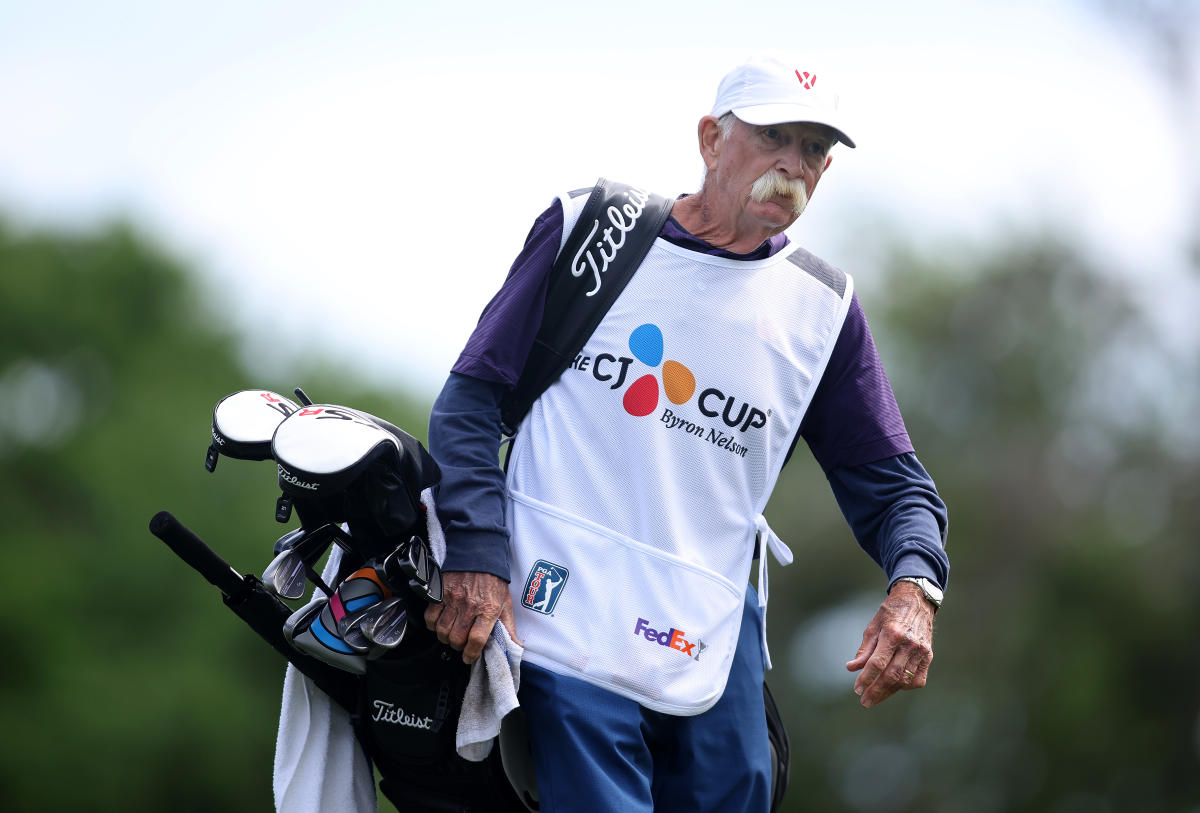 Longtime caddie Mike “Fluff” Cowan undergoes hip surgery, hopes to reunite with Jim Furyk soon