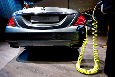 The Mercedes S500e is presented during the media day at the Frankfurt Motor Show (IAA) in Frankfurt, Germany September 16, 2015. REUTERS/Kai Pfaffenbach/File Photo