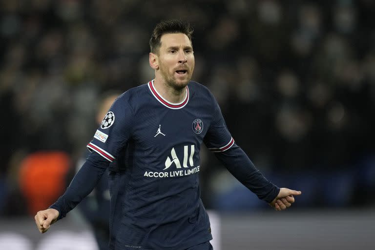 Mientras Barcelona sufrió en la Champions, Messi marcó cinco goles y completó una productiva etapa clasificatoria en PSG 