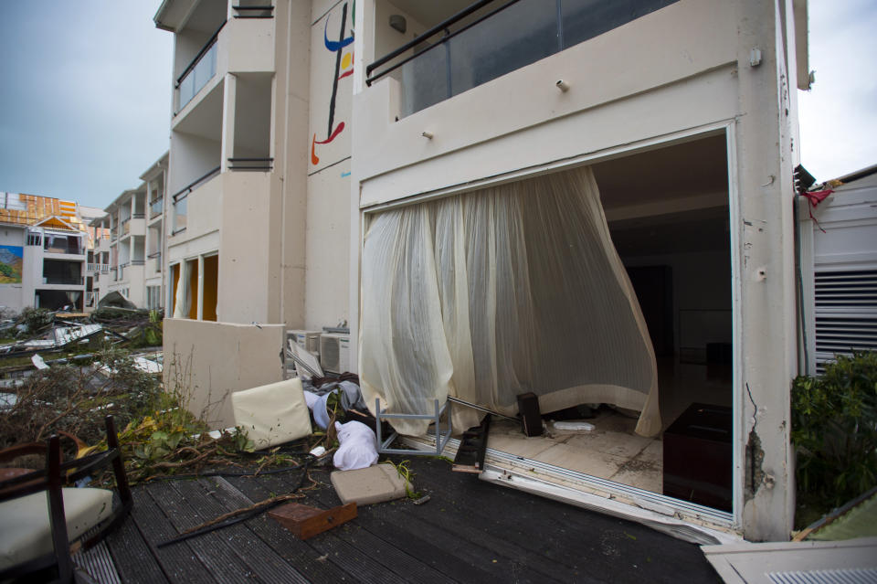 <p>Damage at the “Mercure” hotel in Marigot, on the Bay of Nettle, on the island of Saint-Martin in the northeast Caribbean, after the passage of Hurricane Irma on Sept. 6, 2017. (Photo: Lionel Chamoiseau/AFP/Getty Images) </p>