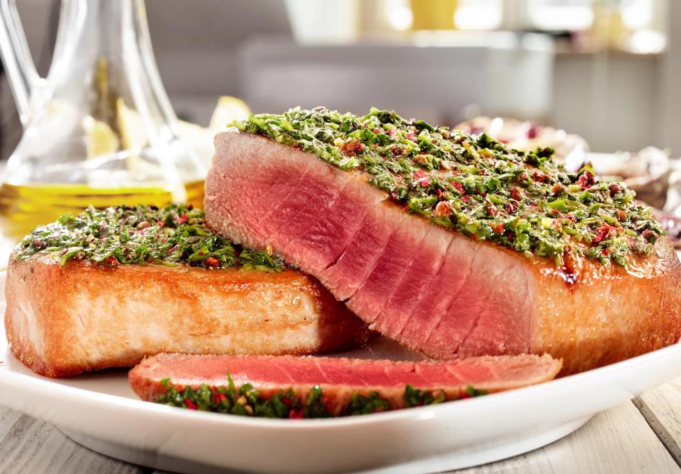 Seared Tuna With Olives and Capers