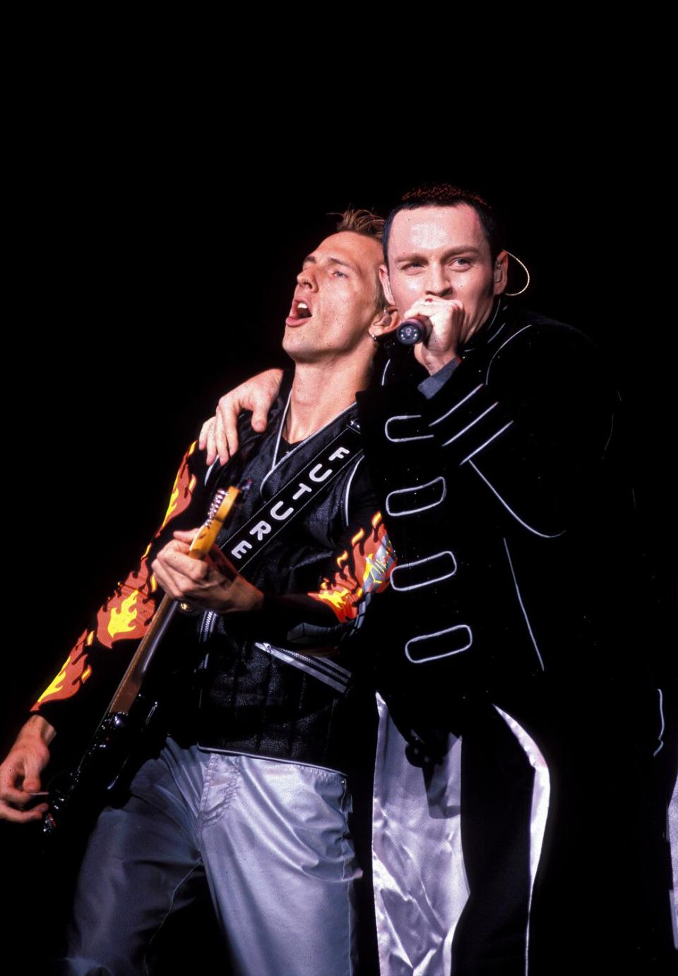Daniel Jones and Darren Hayes of Savage Garden perform on stage at Melbourne Glasshouse in 1998 in Melbourne, Australia.
