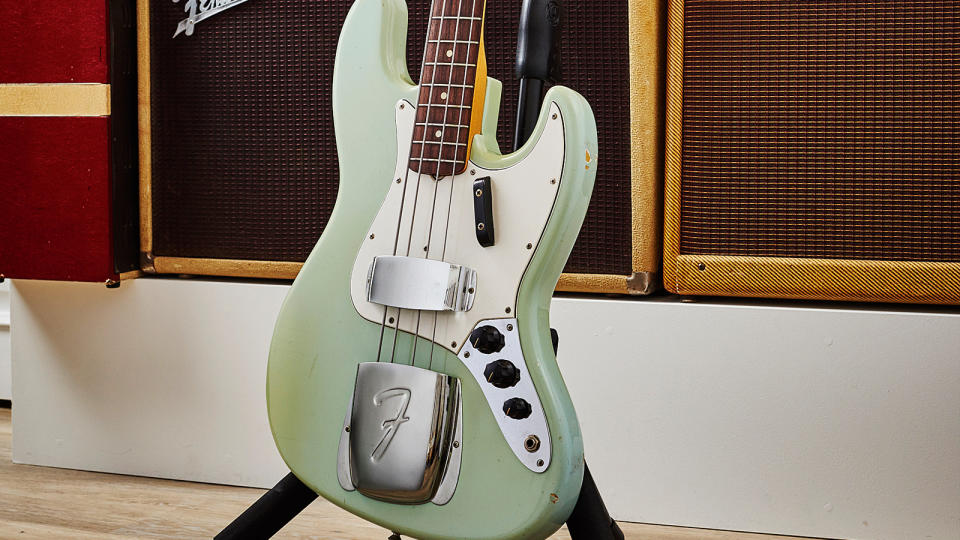 Vintage Jazz Bass