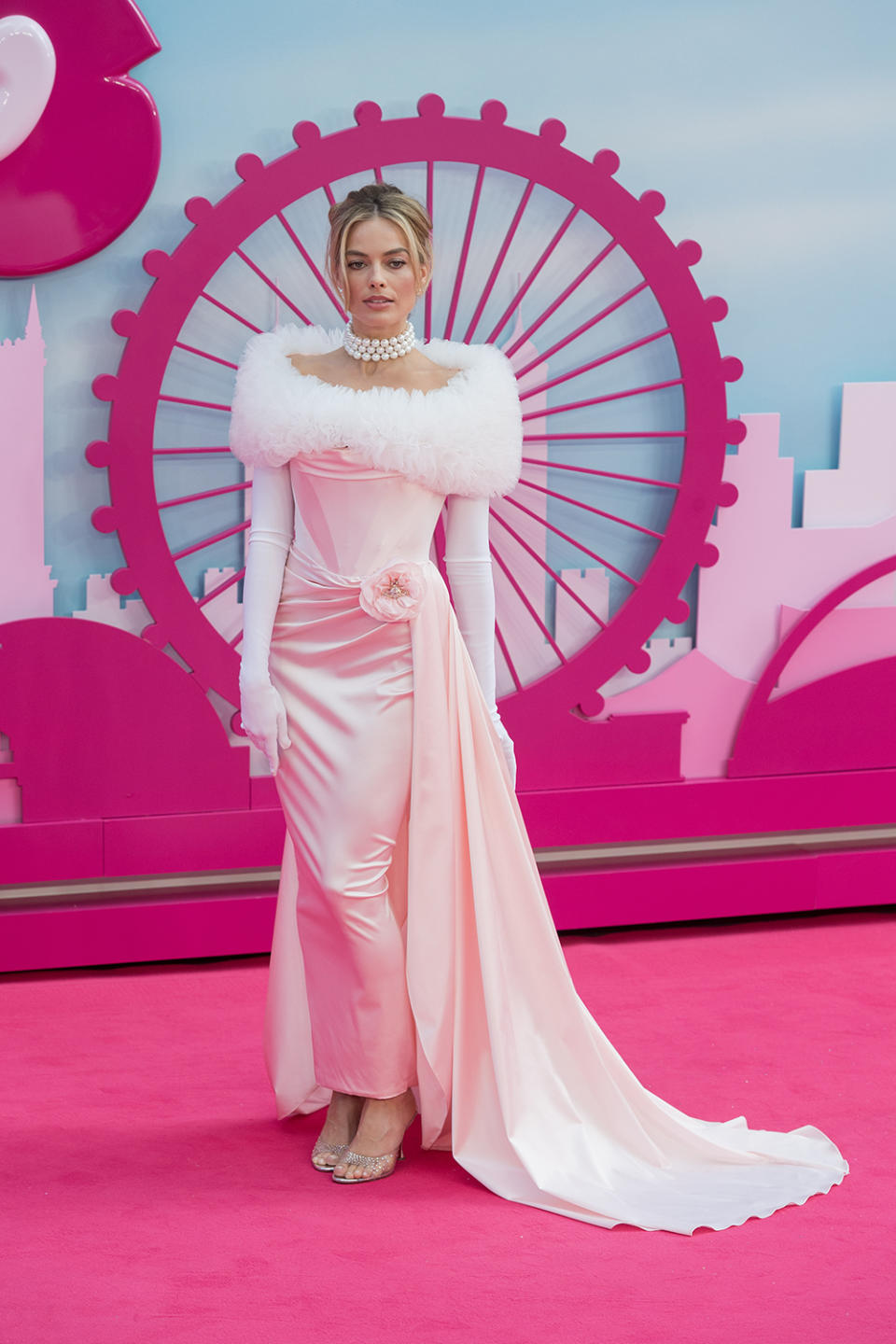 Margot Robbie, Barbie, Barbiecore, Vivienne Westwood, red carpet, celebrity style