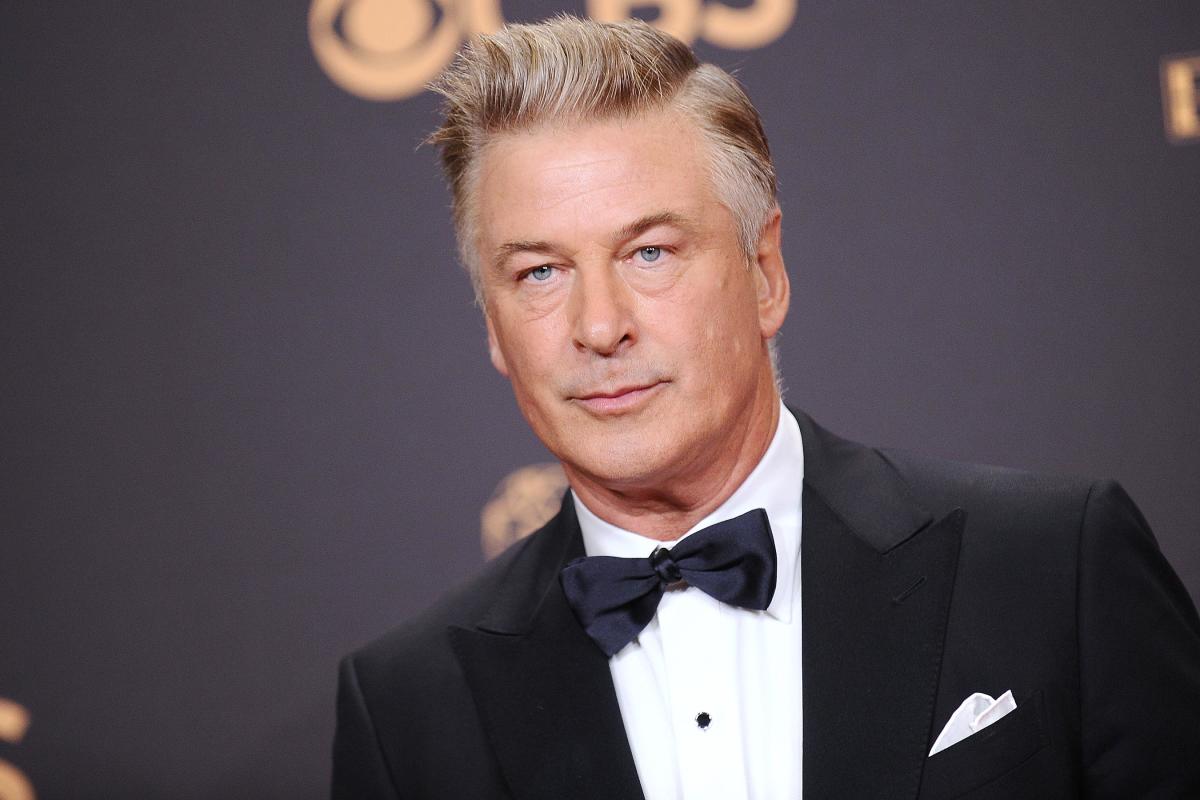 Alec Baldwin Joins Joaquin Phoenix S Joker Movie In Key Role