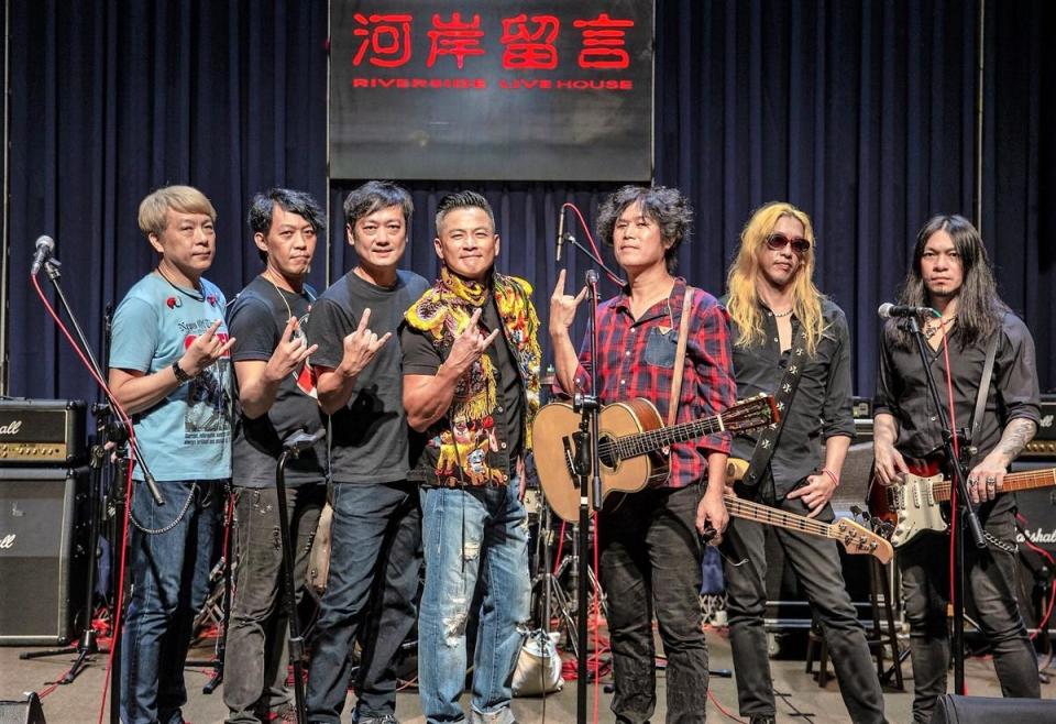 江宏恩化身Rocker擔任董事長樂團演唱會嘉賓。（獨一無二娛樂文化提供）