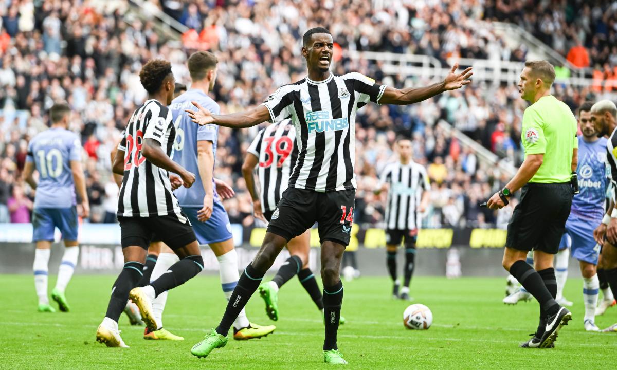 Alexander Isak-straffe sikrer poeng til Newcastle mot Bournemouth - Nyheter  Idag