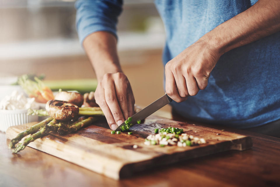 Losing weight isn't the only benefit to low carb diets [Photo: Getty]