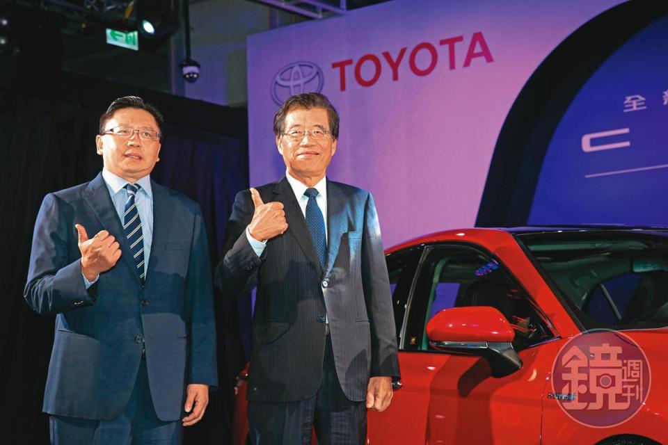 和泰汽車現任董座黃南光（右）是創辦人黃烈火之子，與蘇純興（左）分工合作，一起壯大集團版圖。