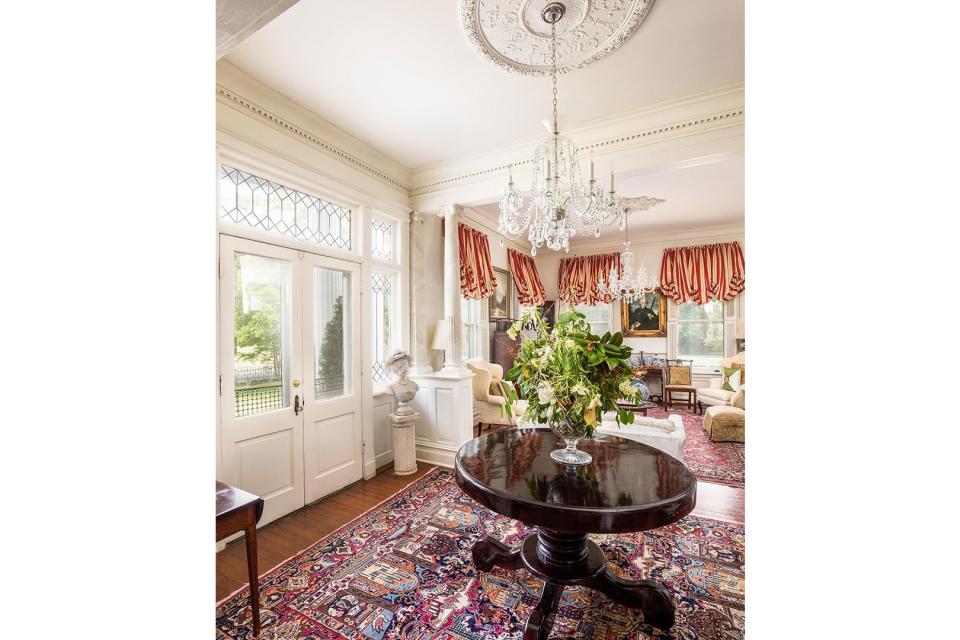 Light-Filled Foyer