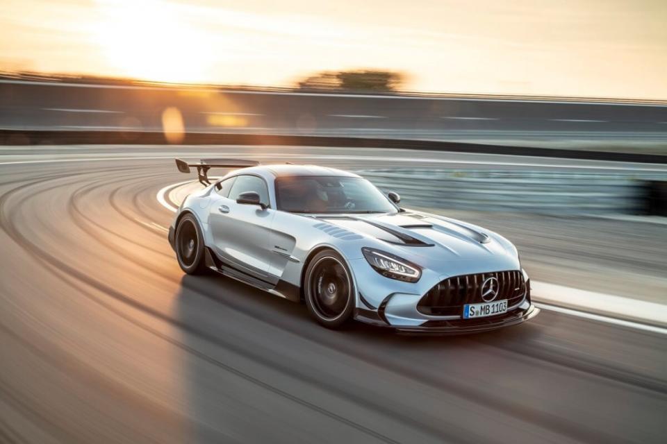 mercedes-amg-gt-black-series-730hp-800nm