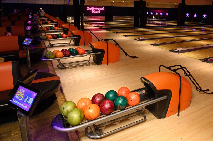 Twenty state-of-the-art bowling lanes at Hollywood Bowl Lincoln