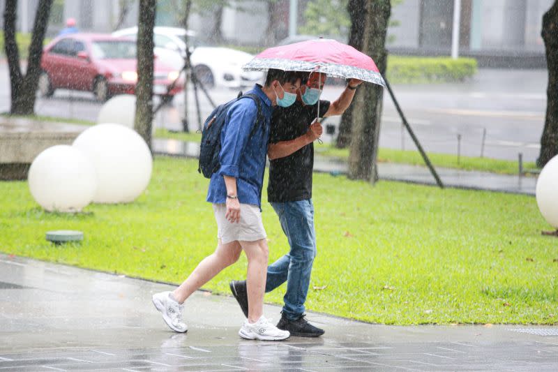 ▲瑪娃颱風持續逼近，台灣東南方的蘭嶼今天下午1時起停止上班、停止上課，成為今年第一個颱風假。（示意圖／記者葉政勳攝）