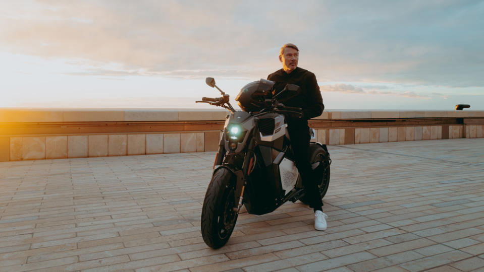 Mika Häkkinen, two-time Formula 1 World Champion, on the all-electric Mika Häkkinen Signature Edition bike from Verge Motorcycles.