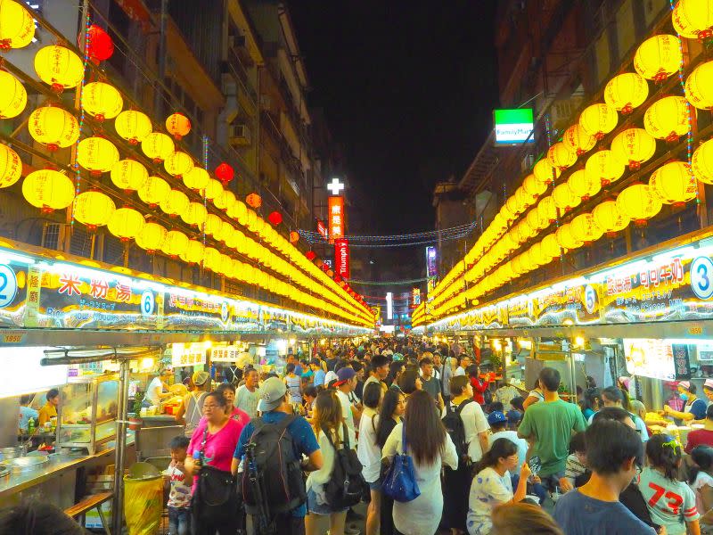 ▲台灣夜市文化興盛，不少人有空閒時間就會去夜市晃個一兩圈。（圖／基隆市政府提供）