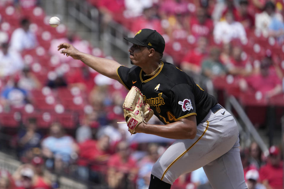 Pittsburgh Pirates starting pitcher Johan Oviedo throws during the first inning of a baseball game against the St. Louis Cardinals Sunday, Sept. 3, 2023, in St. Louis. (AP Photo/Jeff Roberson)