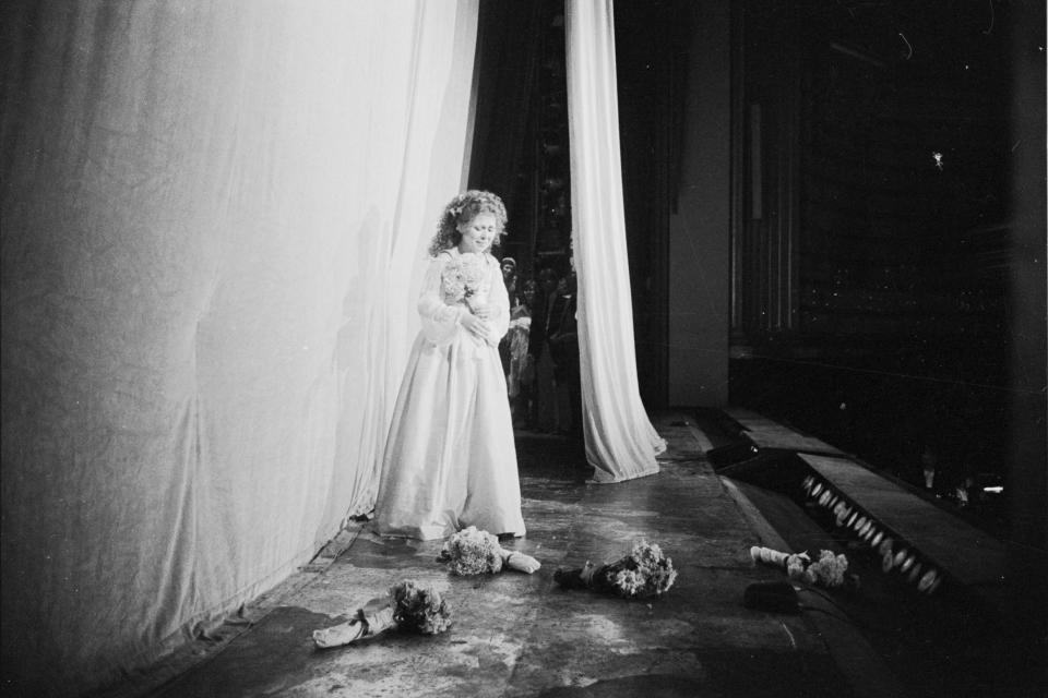 Curtain call for Renata Scotto