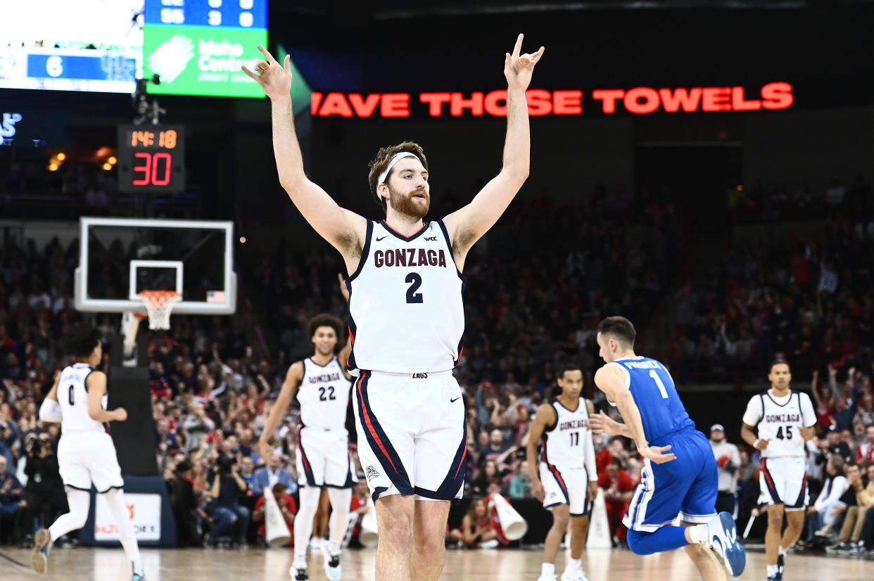 Drew Timme leads No. 2 Gonzaga rolling past No. 4 Kentucky for huge