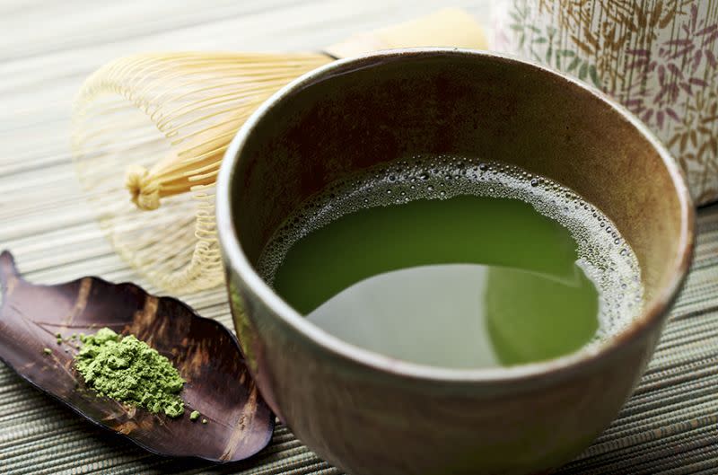 A new study finds that a green tea polyphenol may be an effective tool in treating sensitive teeth and cavity prevention. (Photo: Getty Images)