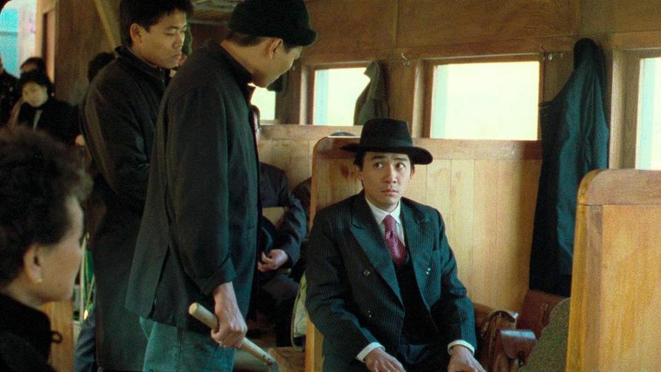 梁朝偉26歲時演出《悲情城市》，是他首次演出台灣人角色。（圖／牽猴子提供）