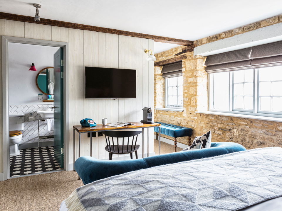 It’s contemporary furnishings give this hotel a modern-day feel (The Old Stocks Inn)