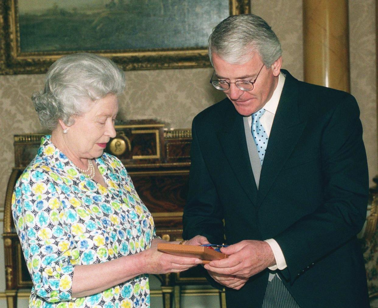 queen elizabeth ii awards john major