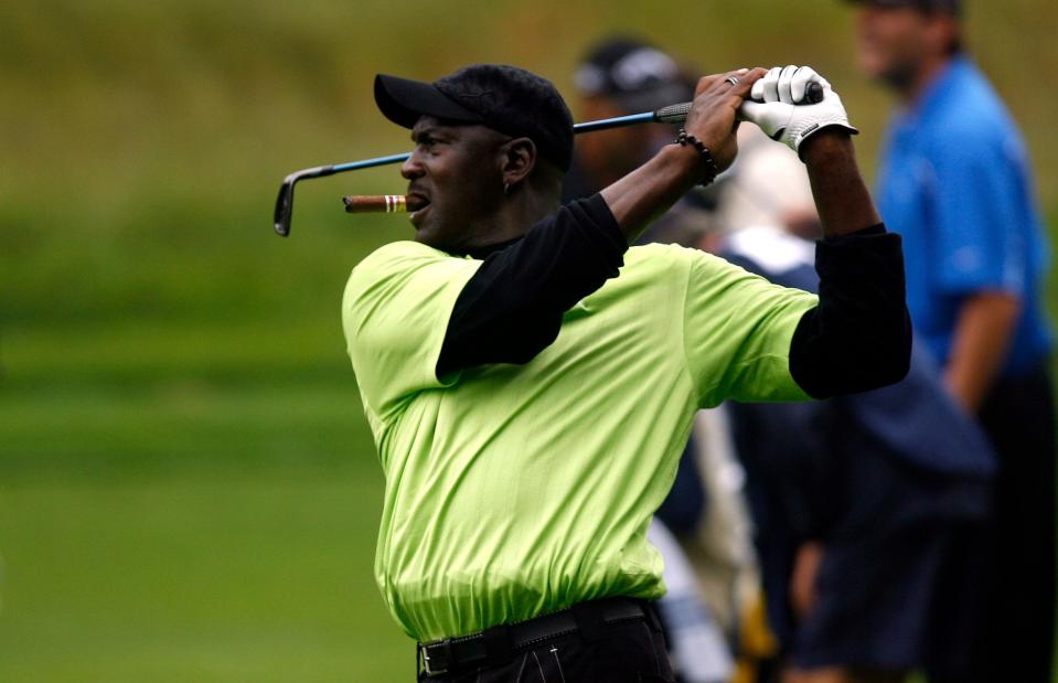 Michael Jordan golfing