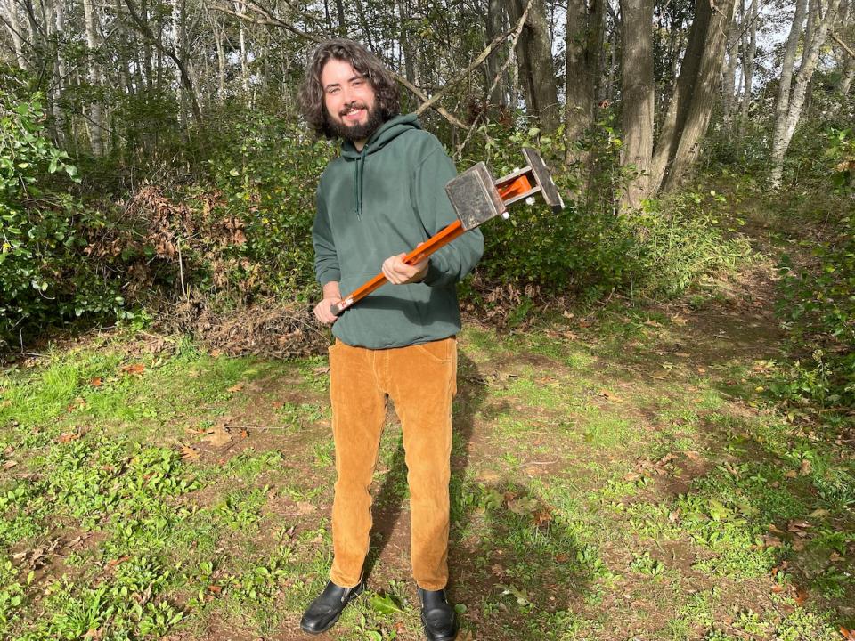 Clay Cutting reminds this tool for digging out invasive plants because it pulls out the entire root ball. 