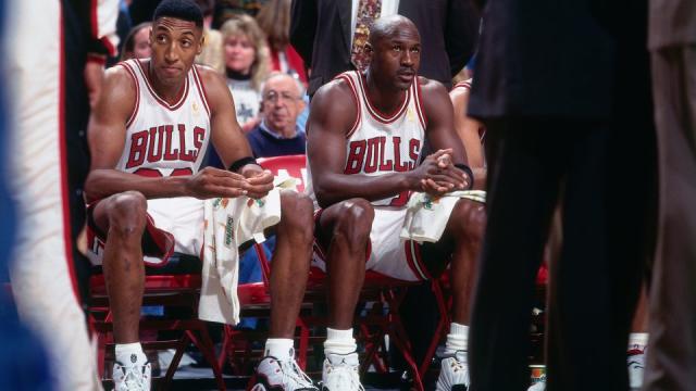 Give this guy the MVP for playing a pickup basketball game in a full Jordan  Bulls outfit