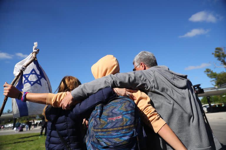 Una bandera de Israel durante el recibimiento