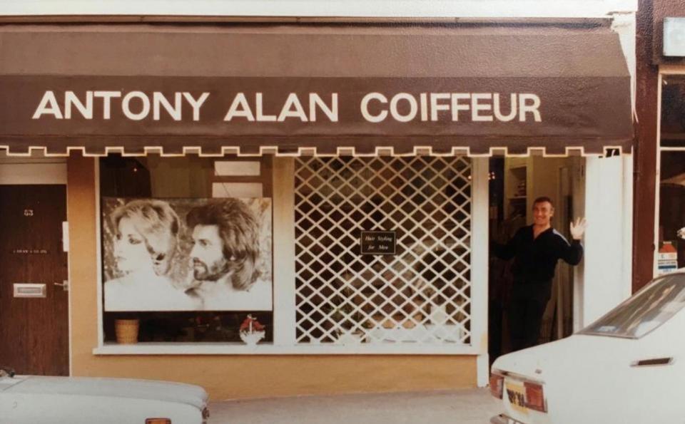 Times Series: Alan Katz at his hairdresser's shop