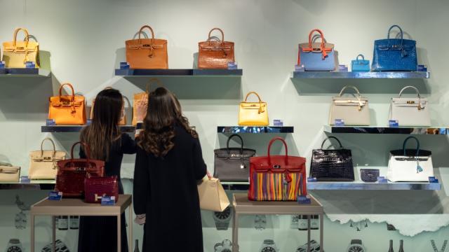 Want Cheap Hermès Birkin? Take A Look at Alibaba's Judicial Auction – WWD